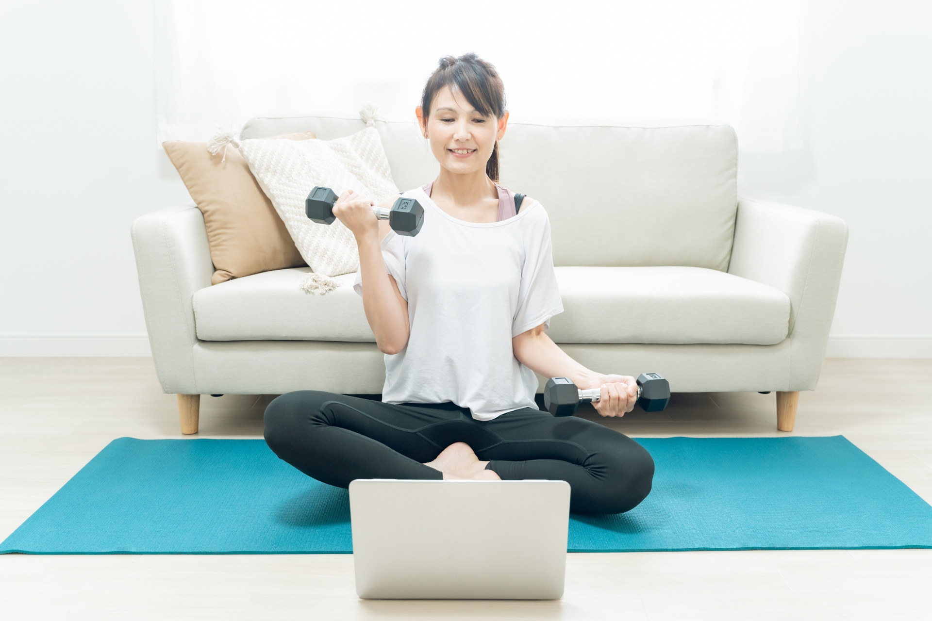 【体重を落とす】基礎代謝を上げる7つの方法を紹介!落ちる原因を知ってダイエットに役立てよう