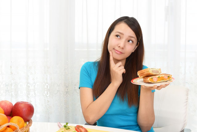 ダイエット中の女性